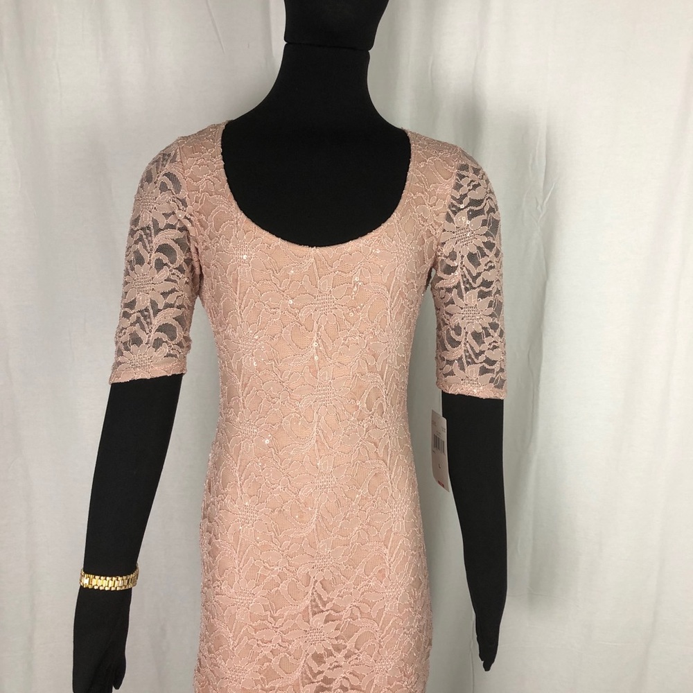 Reign On Women Dresses